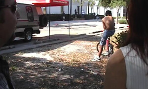 Рыжая мамаша порадовала парня отличным минетом и узкой вагиной